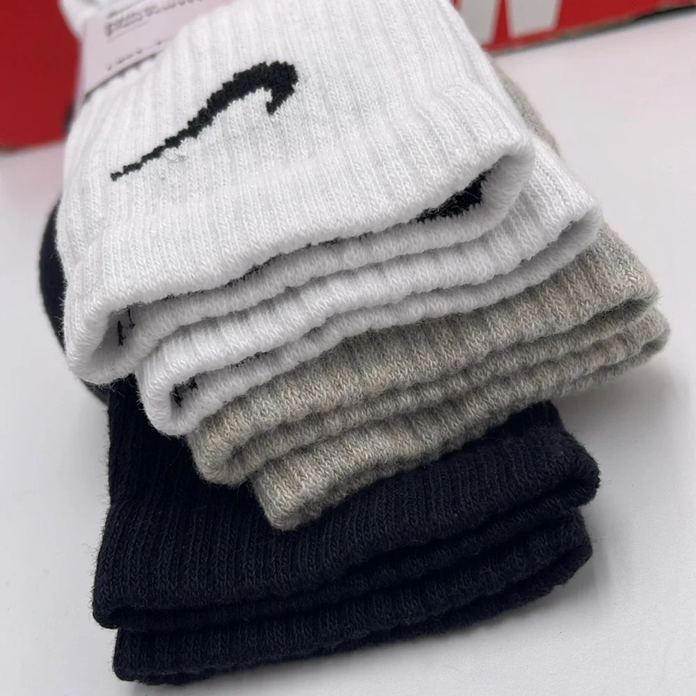 Nike Everyday Cushioned Training Crew Socks (3 pairs) Md Socks Performance Multi
